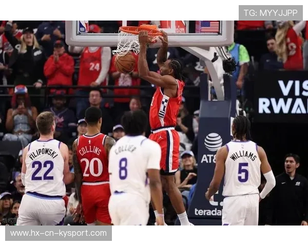 伦纳德低位转身，洛杉矶快船稳稳得分